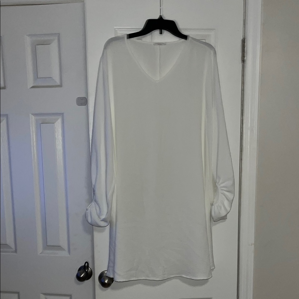 Elegant White Long Sleeve Dress